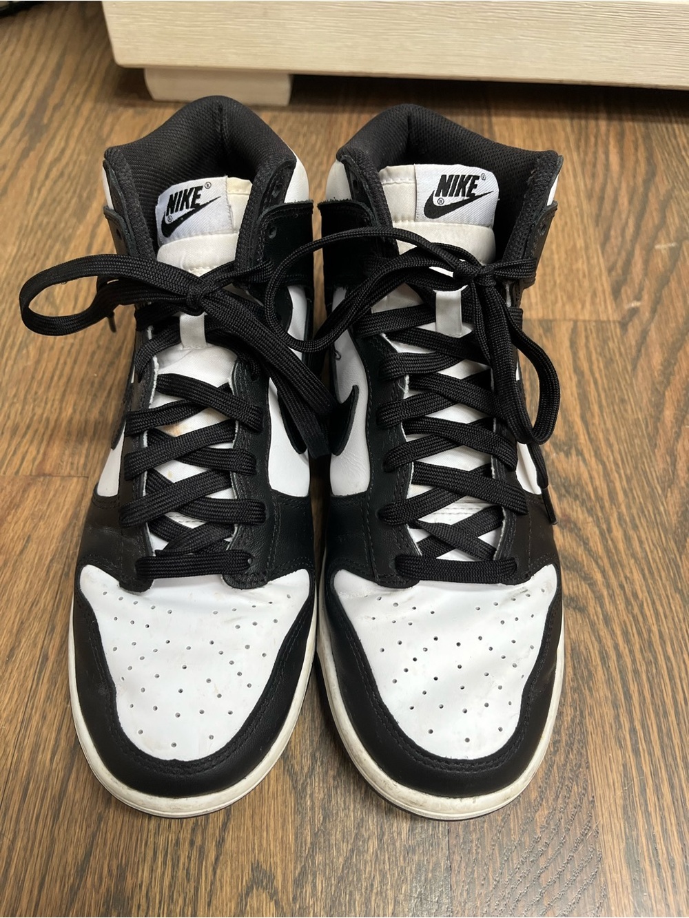 Nike Men’s High-Top Sneakers — Black / White Size 9